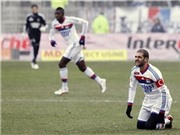 Bóng đá anh, ngoại hạng anh, lịch thi đấu euro 2012,  Lyon thua sốc: Chiến lũy cuối cùng đã sập!